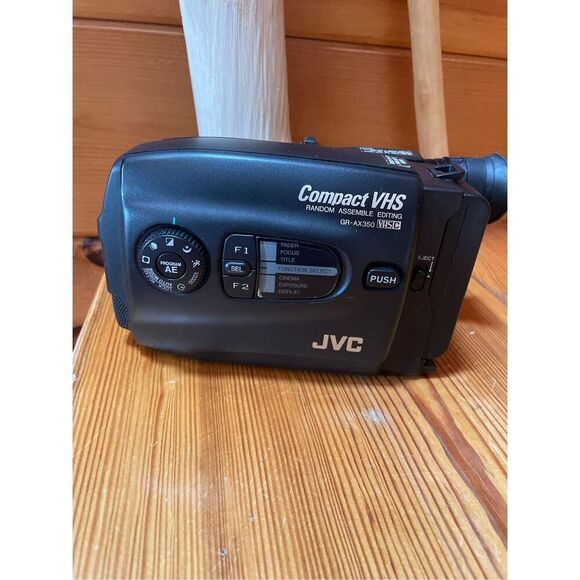 Vintage Japan VideoMovie Camcorder Compact VHS-C Video Transfer - Picture 2 of 7